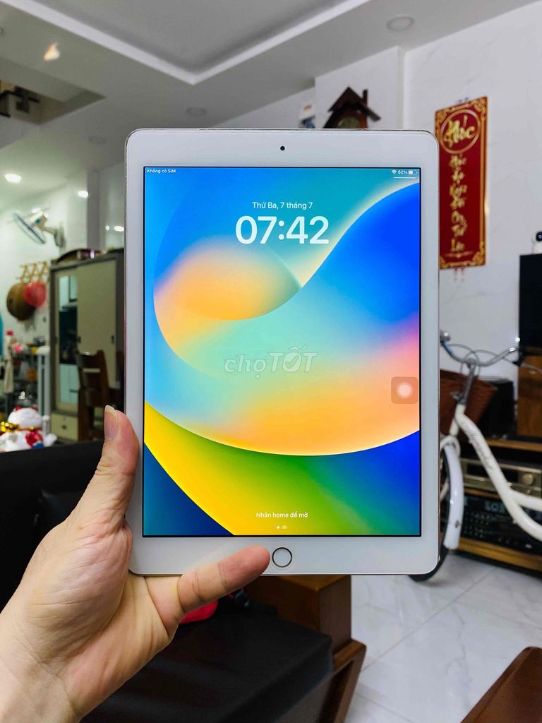 iPad Pro 9.7 Bạc 32GB Wifi + 4G, full chức năng. Mua bán Máy tính bảng tại Quận Tân Bình Tp Hồ Chí Minh được đăng bởi ANH ĐỨC Store hình 1