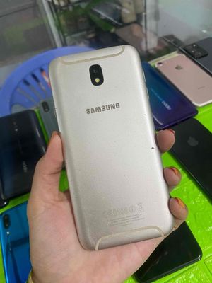 Samsung Galaxy J7 Pro 32GB Trắng