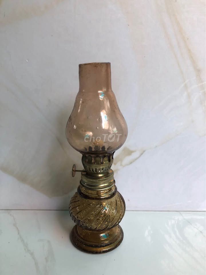 Đèn dầu Thủy tinh Cổ điển. Mua bán Đèn tại Thành phố Nha Trang Khánh Hòa được đăng bởi Anh hình 1