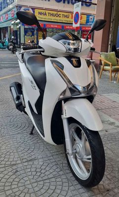 Honda SH 150i ABS Trắng