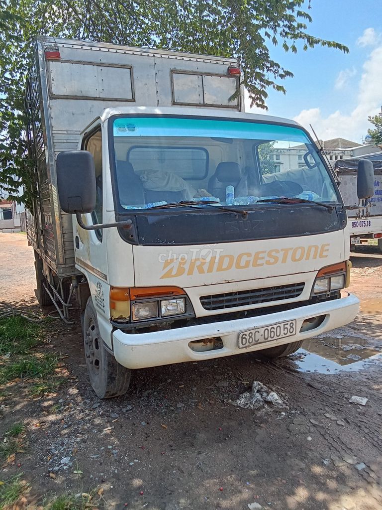 Isuzu 5 tấn.doi 2003.xem xe Bình Dương