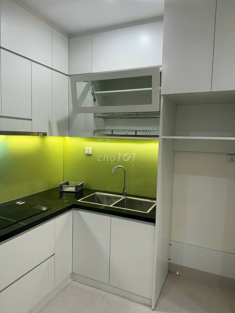 Bán CC Vinhomes  Q9 1 phòng ngủ cộng 43m2 giá 2ty350 full nội thất