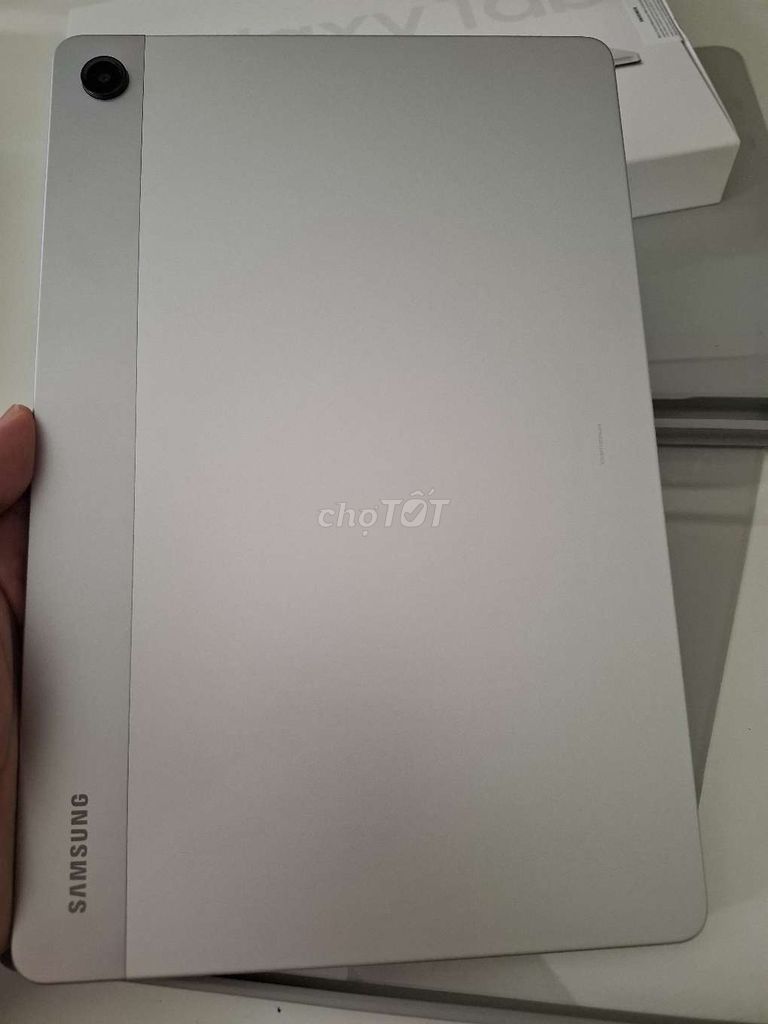 Dùng không hợp bán,  < 1 tháng Samsung A9+ 11 inch. Mua bán Máy tính bảng tại Thành phố Thủ Đức Tp Hồ Chí Minh được đăng bởi Nhật Tân hình 1