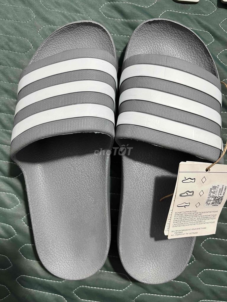 dép đúc adidas thanh lý size 40 1/2