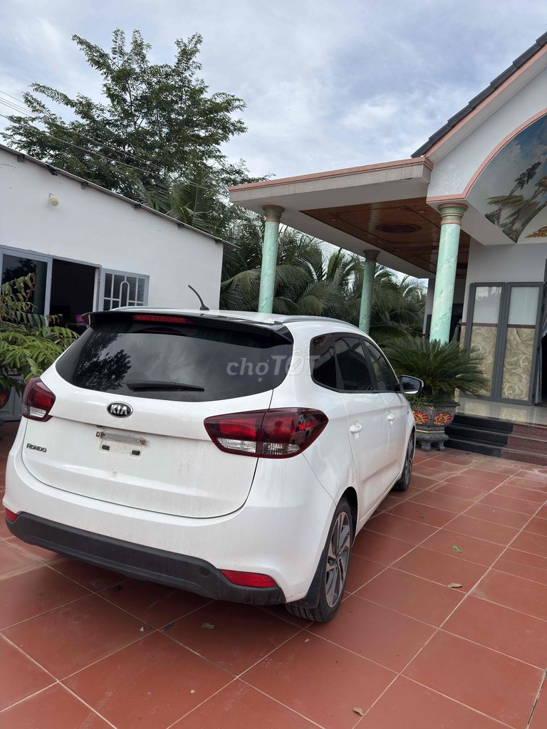 Kia Rondo 2019 МКПП Белый