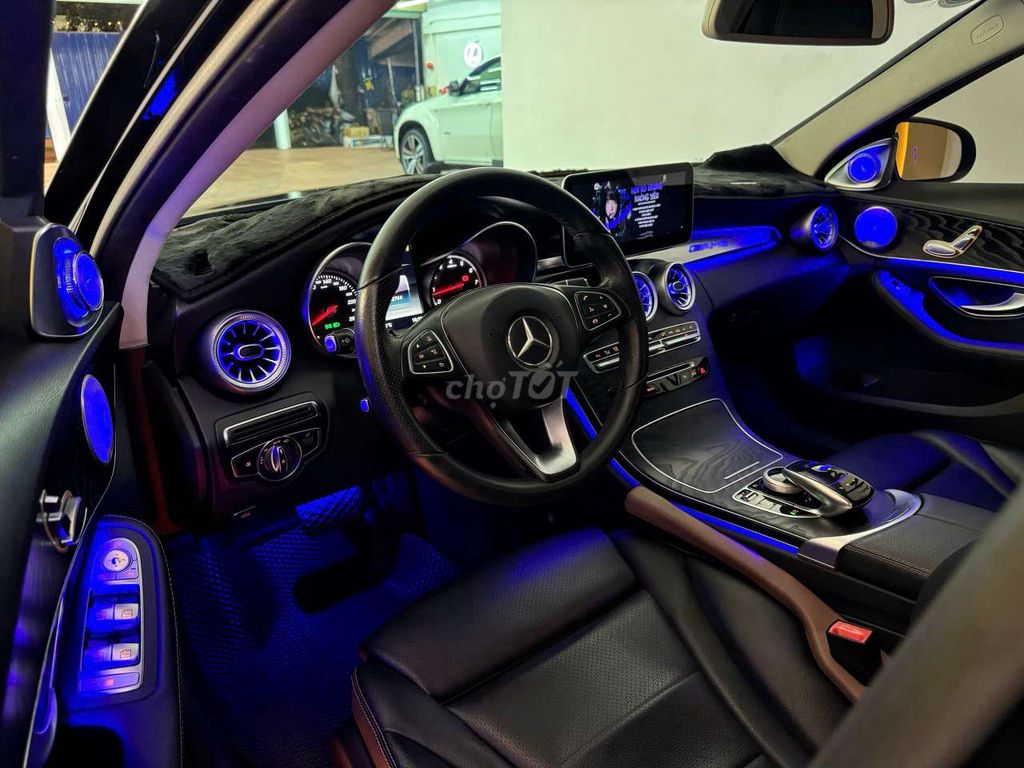 Mercedes-Benz C200 2018 Đen 52000 km. Mua bán Ô tô tại Thành phố Thủ Đức Tp Hồ Chí Minh được đăng bởi Trí Auto2K hình 6