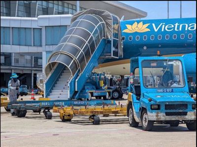 TUYỂN NAM BỐC XẾP HÀNH LÝ_LƯƠNG 389K/CA