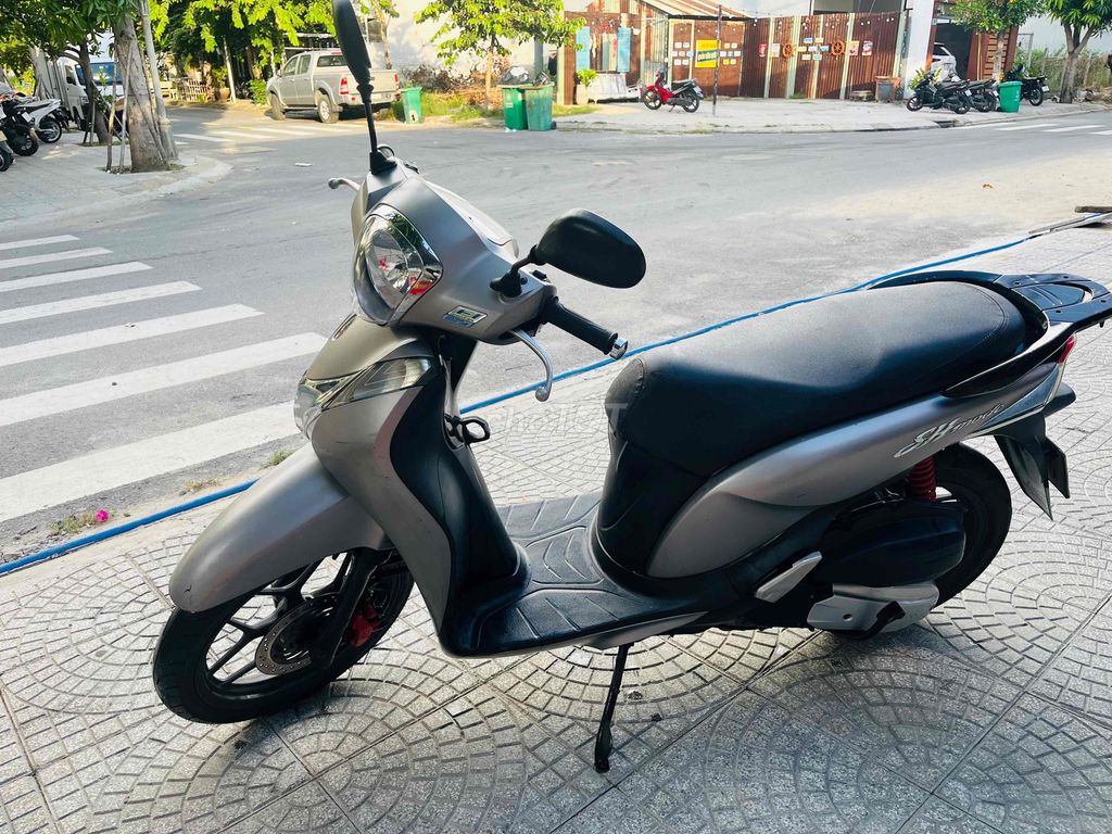 SH Mode ghi xám, biển ĐN-số đẹp. Mua bán Xe máy tại Quận Hải Châu Đà Nẵng được đăng bởi Kien hình 3