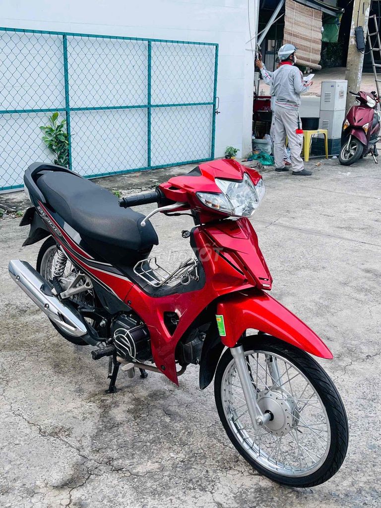 Волновой клинок Honda 2023 красный