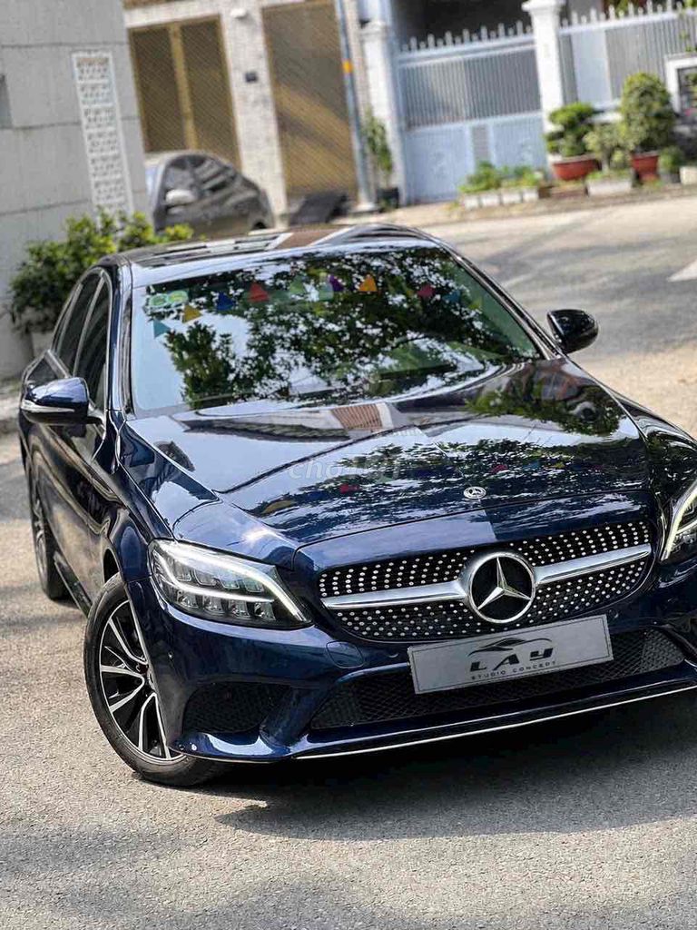 Мерседес C200FL модель 2019 года супер красивая 👍