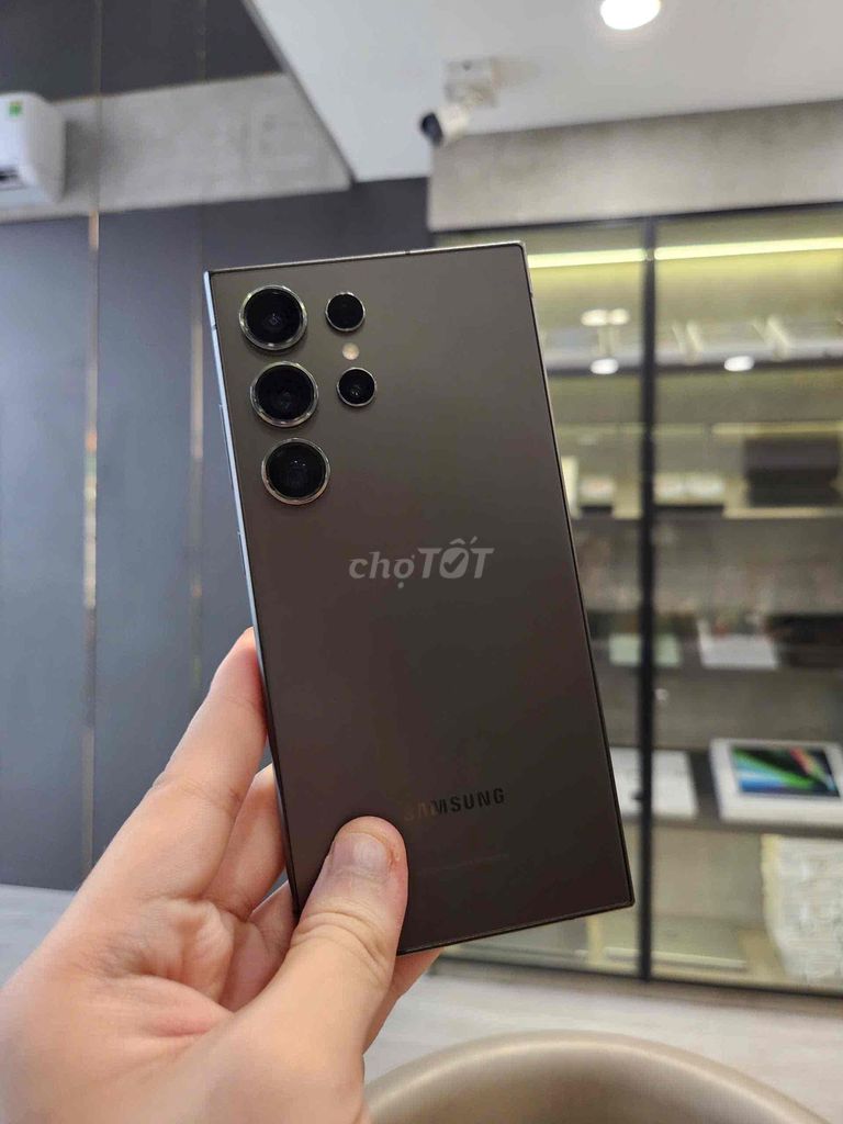Samsung S24 Ultra 256GB Đen Hàn Quốc Like New. Mua bán Điện thoại tại Quận 8 Tp Hồ Chí Minh được đăng bởi TRƯỜNG MOBILE HỆ THỐNG BÁN LẺ SMARTPHONE  hình 1