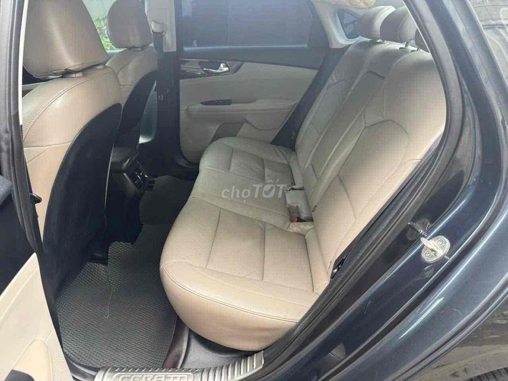 Kia Cerato 2019 1.6 AT Luxury - 66000 km. Mua bán Ô tô tại Quận 12 Tp Hồ Chí Minh được đăng bởi helo hình 8