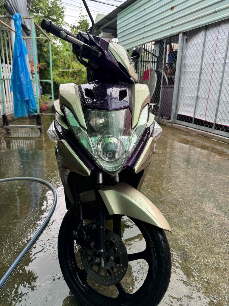 Yamaha Nouvo 5 фиолетово-золотой скутер