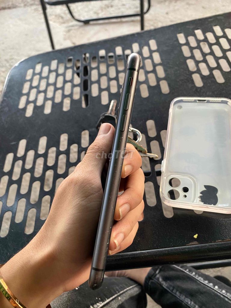 Apple iPhone 11 128GB Đen Đã dùng. Mua bán Điện thoại tại Quận 8 Tp Hồ Chí Minh được đăng bởi Bảo hình 1