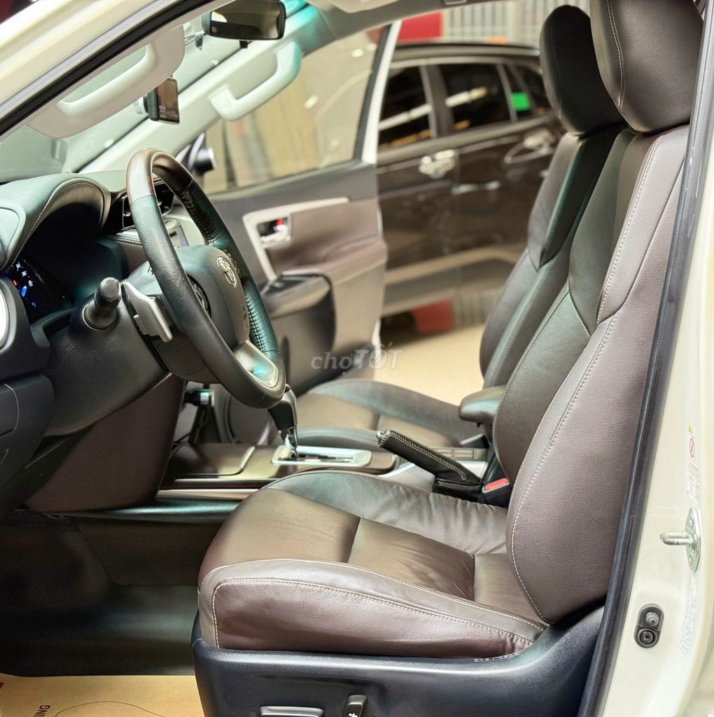 Toyota Fortuner 2019 2.7V 4x2 AT - 92565 km. Mua bán Ô tô tại Quận Gò Vấp Tp Hồ Chí Minh được đăng bởi Nhớ Toyota Đông Sài Gòn Xe Qua Sư Dụng hình 9