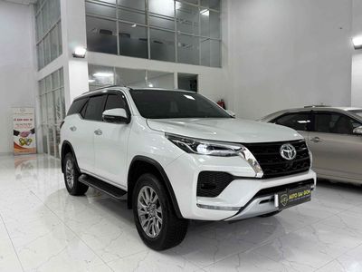 Fortuner 2.7V 4x4 2024. Mua bán Ô tô tại Thành phố Thủ Đức Tp Hồ Chí Minh được đăng bởi Phong Lê