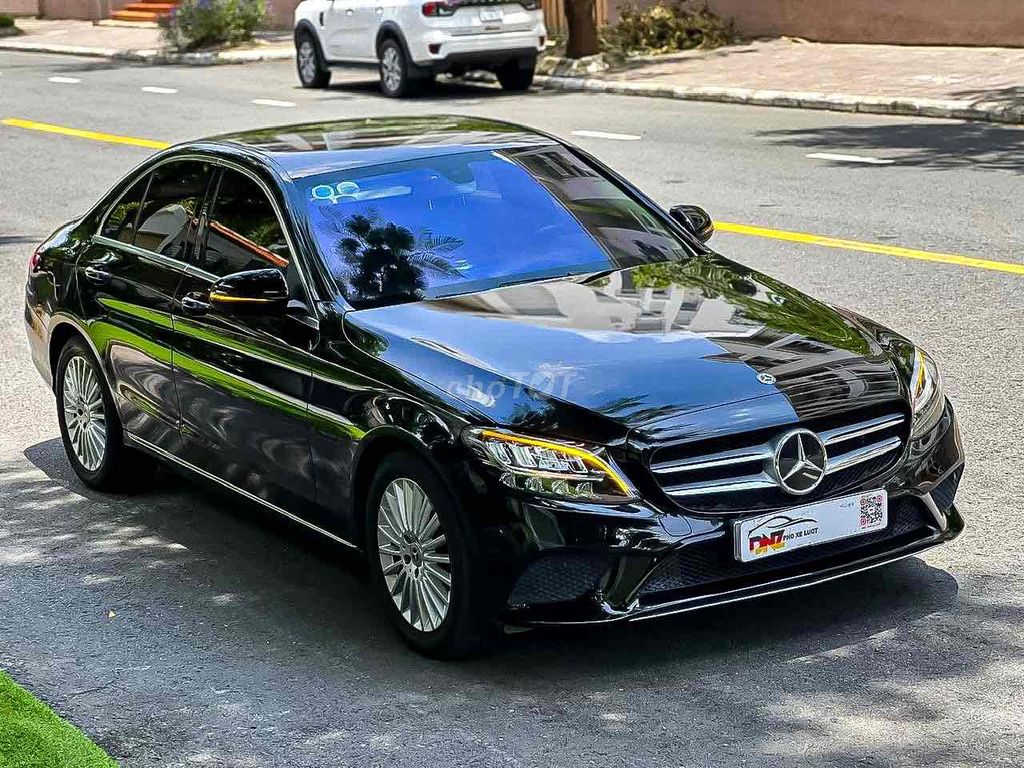 Mercedes Benz C Class 2021 C 180 AMG - 24000 km