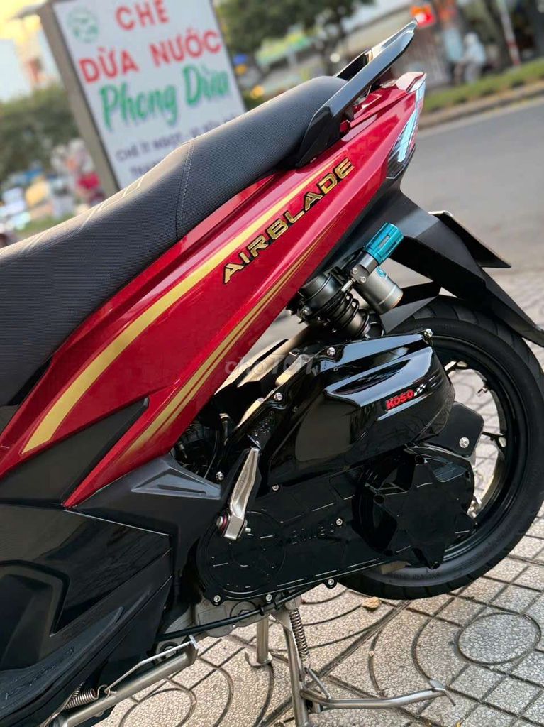 Honda Air Blade 2017 красный