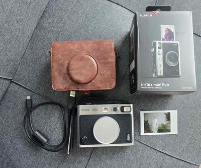 máy ảnh Instax Mini Evo đẹp like new như mới. Mua bán Máy ảnh, Máy quay tại Thành phố Thuận An Bình Dương được đăng bởi Nguyễn Đình Tú