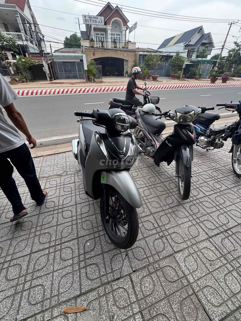 Sh mode 2024 Abs. Mua bán Xe máy tại Huyện Hòa Thành Tây Ninh được đăng bởi thanh  hình 4