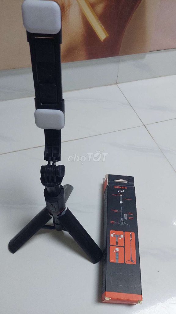 Gậy chụp hình. Mua bán Phụ kiện (Màn hình, Chuột...) tại Quận 7 Tp Hồ Chí Minh được đăng bởi sản phẩm 2nd hình 1