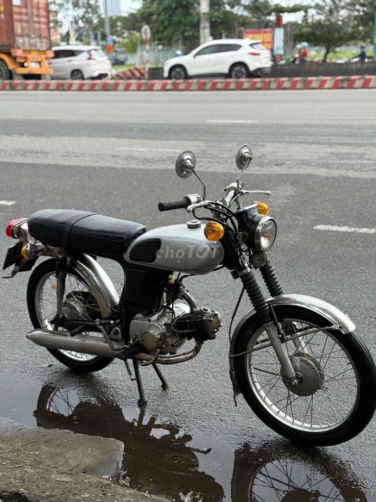 Honda 67 màu Bạc máy Êm. Mua bán Xe máy tại Quận Sơn Trà Đà Nẵng được đăng bởi khánh duy bán xe trả góp hình 3
