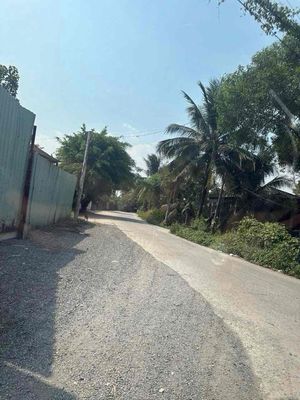 Cần B.Á.N 2000m2 đất kế bên Khu công nghiệp Lê Minh Xuân, Bình Chánh