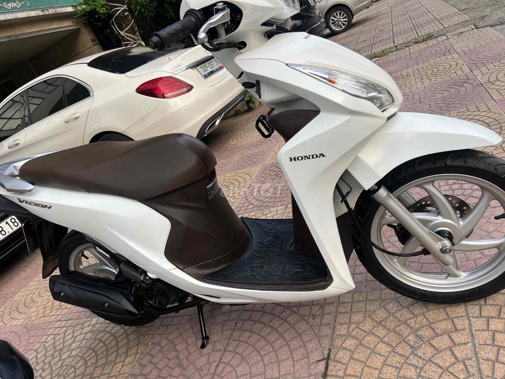 Honda Vision 2019 Белый 19122 км