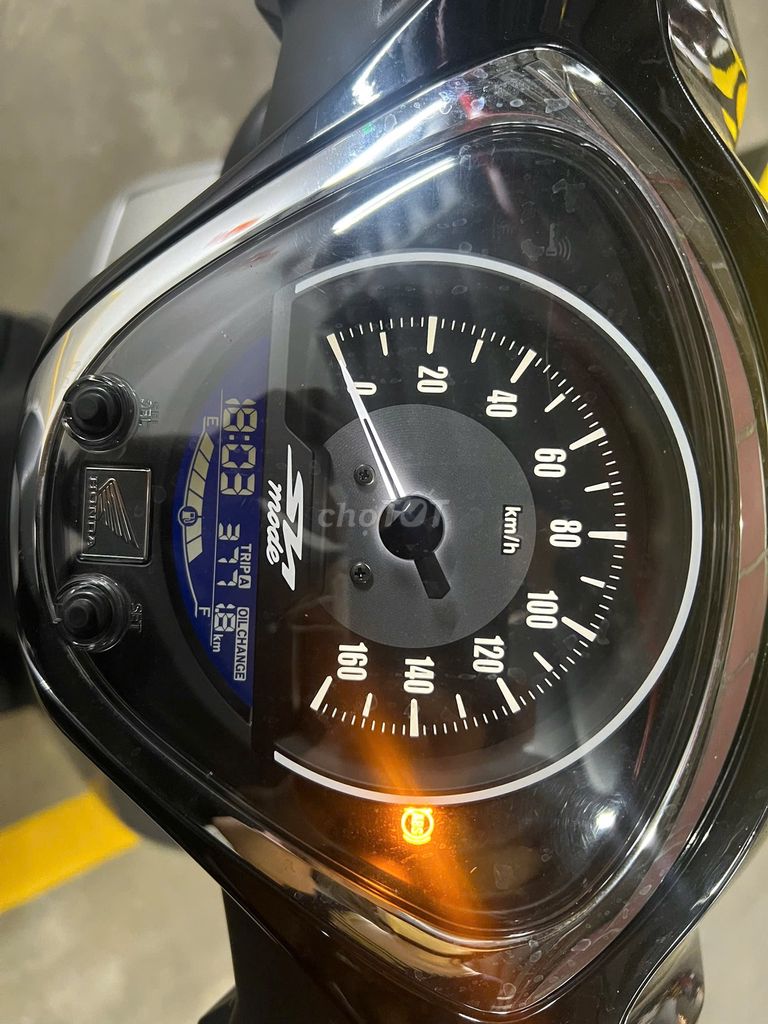 Bán Honda SH Mode 2025 Bản đặt biệt, odo 4k km. Mua bán Xe máy tại Thành phố Thủ Dầu Một Bình Dương được đăng bởi Phạm Thanh Longl hình 4