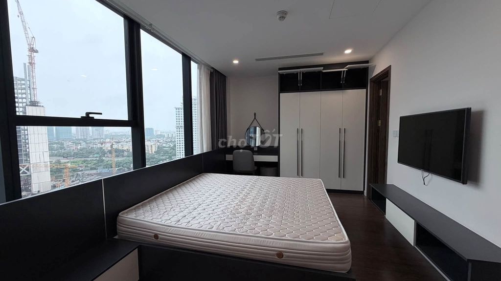 Угловая квартира в Sunshine City, 3 спальни, с мебелью, 99.5 кв.м
