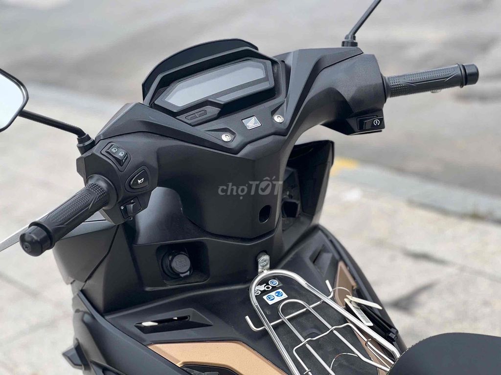 ❤️ WinnerX 150 V3 Abs đời 2024 giấy tờ đầy đủ. Mua bán Xe máy tại Quận 11 Tp Hồ Chí Minh được đăng bởi Hưng Từ hình 4