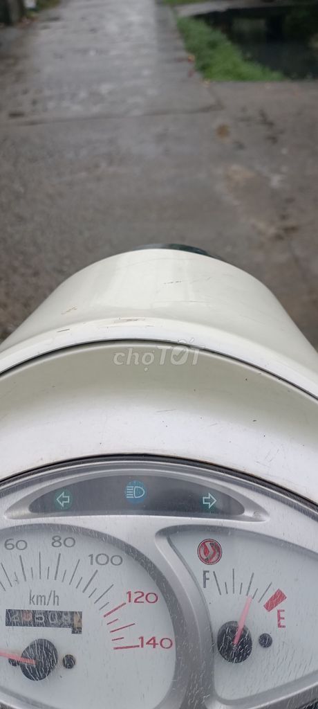 SYM Attila 50cc màu Trắng. Mua bán Xe máy tại Quận Ngũ Hành Sơn Đà Nẵng được đăng bởi Tiến hình 1