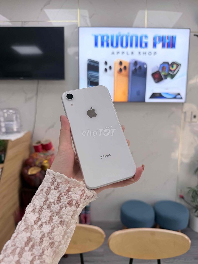 Apple iPhone XR 64GB Trắng. Mua bán Điện thoại tại Quận Sơn Trà Đà Nẵng được đăng bởi Diễm Diễm hình 1