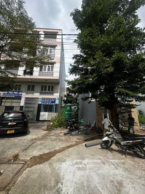 Bán nền đất 120m2, sổ cty cầm tay, mặt tiền chính Phạm Thế Hiển, P7Q8