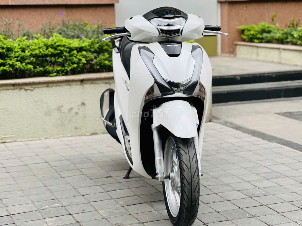 HONDA SH 125 NGUYÊN BẢN BIỂN 29 ĐK 2018. Mua bán Xe máy tại Quận Nam Từ Liêm Hà Nội được đăng bởi Nam Anh hình 6