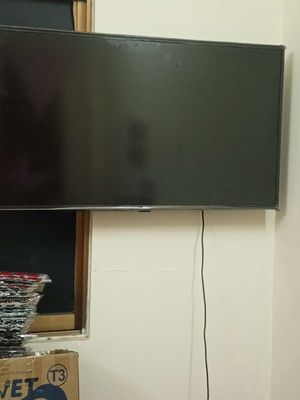 Cần bán 2 tivi internet. Mua bán Tivi, Âm thanh tại Quận Bình Tân Tp Hồ Chí Minh được đăng bởi thiên hương 