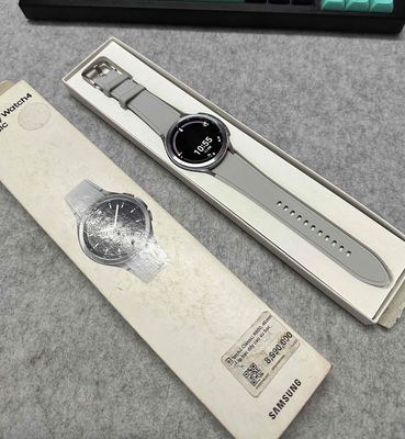 samsung watch 4 classic 46mm fullbox màu bạc. Mua bán Thiết bị đeo thông minh tại Quận Bình Thạnh Tp Hồ Chí Minh được đăng bởi Võ nhân