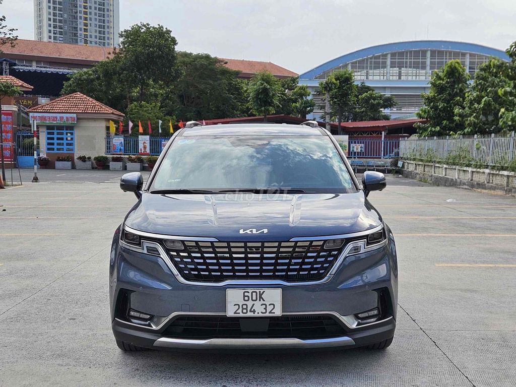 Kia Carnival 2.2Signature 2023 siêu lướt 10.000km