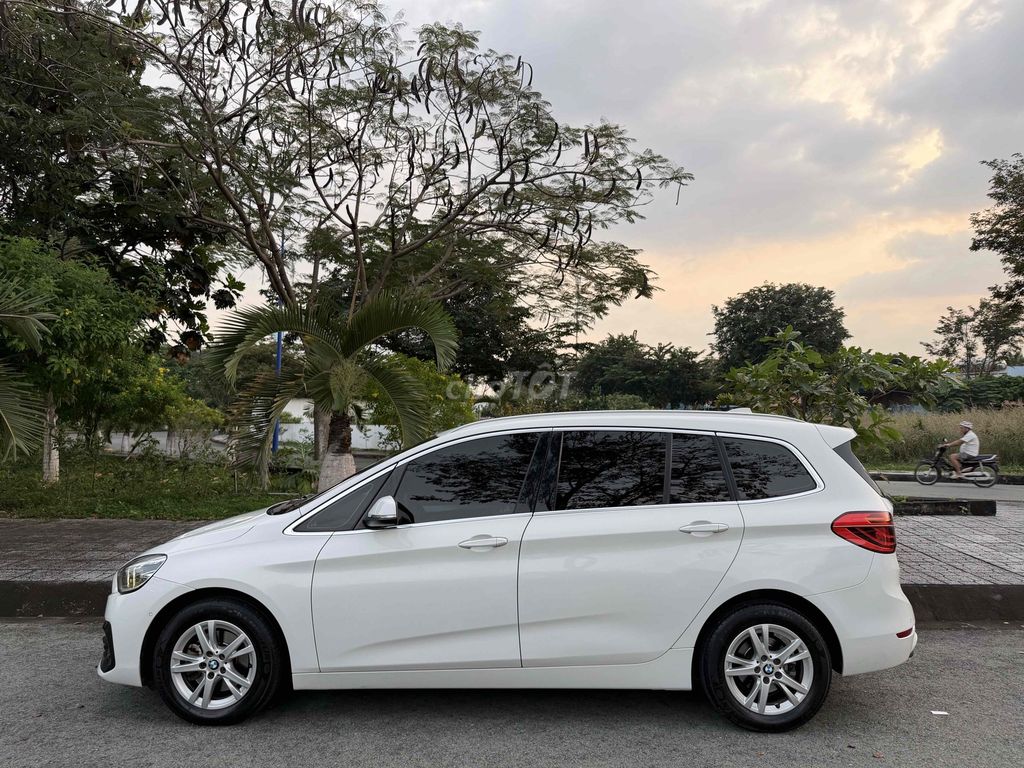 BMW 2 Series 2018 218i Gran Tourer Siêu Mới ✅. Mua bán Ô tô tại Thành phố Dĩ An Bình Dương được đăng bởi Nguyễn Sơn Auto hình 3