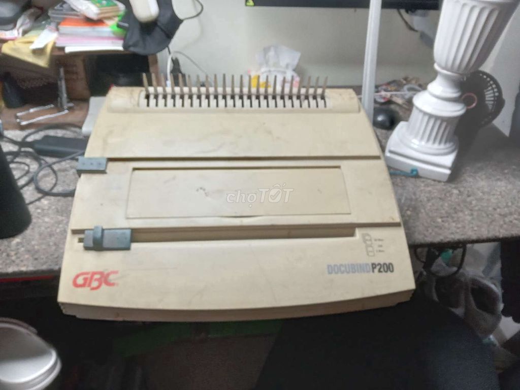 Máy đục lỗ GBC DOCUBIND P200. Mua bán Đồ dùng văn phòng tại Quận 1 Tp Hồ Chí Minh được đăng bởi Hien Nguyen hình 1