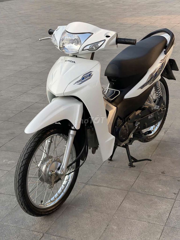 Honda Wave Alpha 110cc 2023, отличное состояние, родной мотор, номера Ханоя