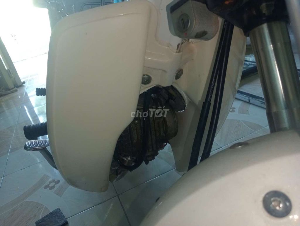 Xe chaly VIET THAI đi chợ, học màu trắng. Mua bán Xe máy tại Thành phố Châu Đốc An Giang được đăng bởi Phạm Nghĩa hình 4