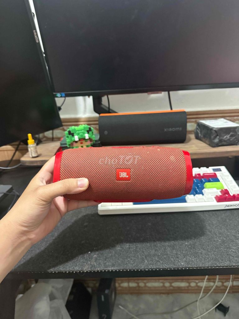 Loa Bluetooth JBL Charge 3 Đỏ cũ. Mua bán Tivi, Âm thanh tại Quận Đống Đa Hà Nội được đăng bởi Văn sĩ hình 1