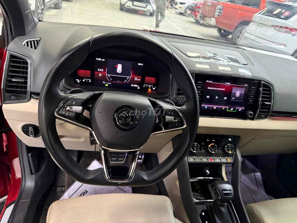 karoq style  - 10000 km. Mua bán Ô tô tại Thành phố Thuận An Bình Dương được đăng bởi Nguyen Kenghia hình 5