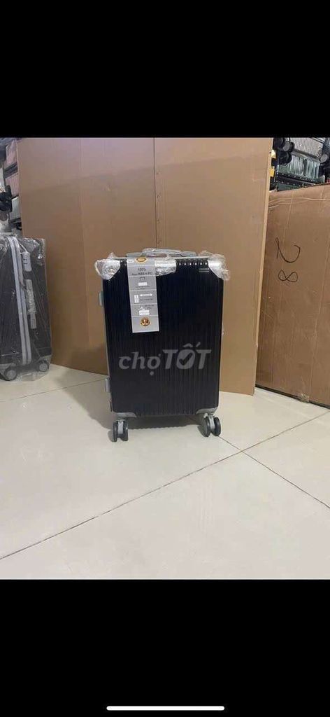 Vali kéo siz 24 màu đen. Mua bán Túi xách tại Quận Tân Bình Tp Hồ Chí Minh được đăng bởi Phạm Thị Ny Ny hình 1