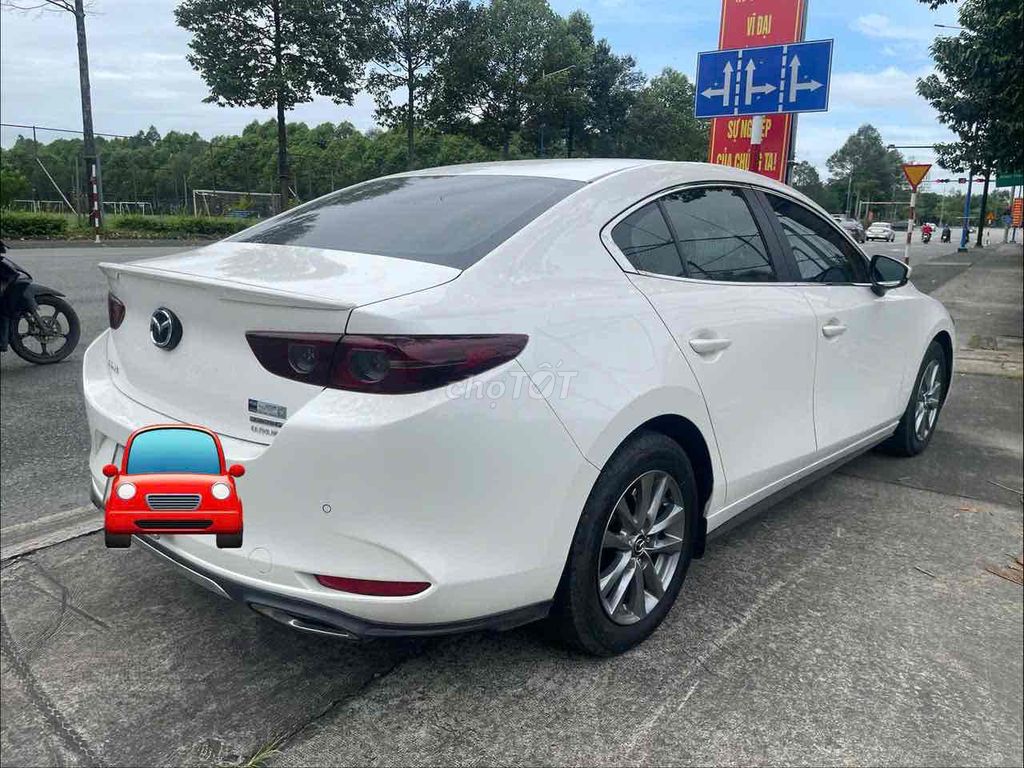 Mazda 3 2023 Luxury Trắng Siêu Hot. Mua bán Ô tô tại   được đăng bởi Trọng Nghĩa Auto Xe Lướt Miền Nam hình 1