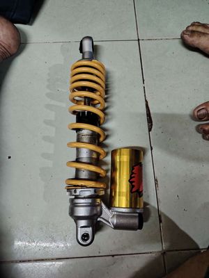 Phuộc xe máy Vario Luvias Vàng. Mua bán Phụ tùng xe tại Quận 4 Tp Hồ Chí Minh được đăng bởi A út 