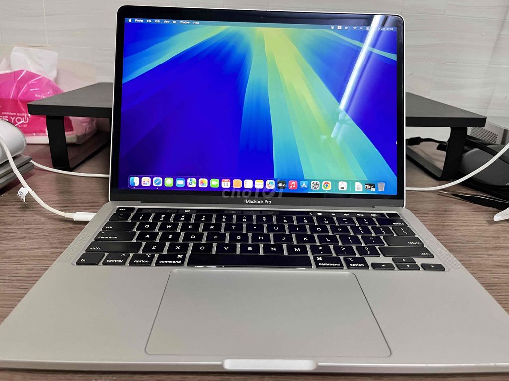 Apple MacBook Pro 2020 i5 13 inch 16GB/512GB Xám. Mua bán Laptop tại Quận 7 Tp Hồ Chí Minh được đăng bởi H T hình 1