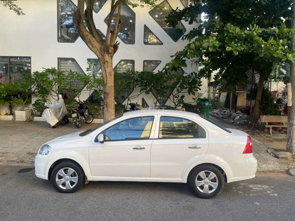 Chính chủ bán Gentra xe đẹp máy rin ko lỗi. Mua bán Ô tô tại Quận Hải Châu Đà Nẵng được đăng bởi otocudanang hình 16