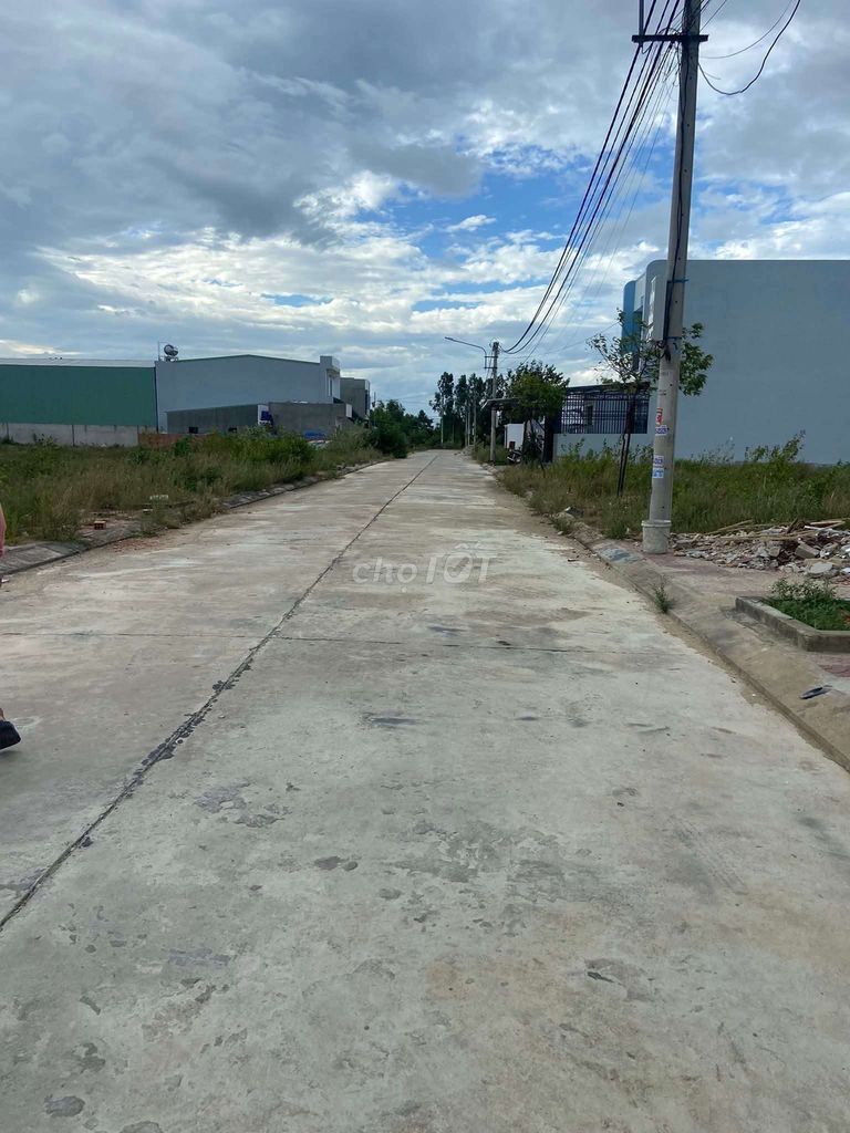 🍎🍎🍎đất rẻ , đẹp , gần chợ kv 7 bùi thị xuân, đường 12m